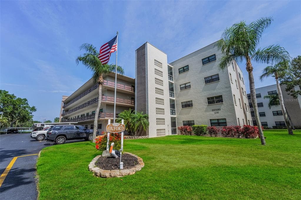 6190 80TH STREET N UNIT 411 ST PETERSBURG, FL 33709