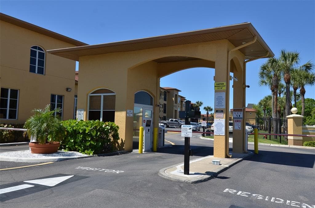 4312 BAYSIDE VILLAGE DRIVE UNIT 303 TAMPA, FL 33615