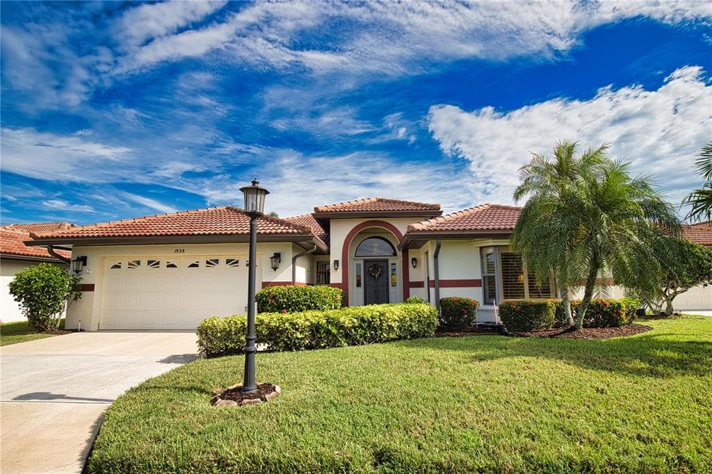 1928 COVE POINTE DRIVE VENICE, FL 34293