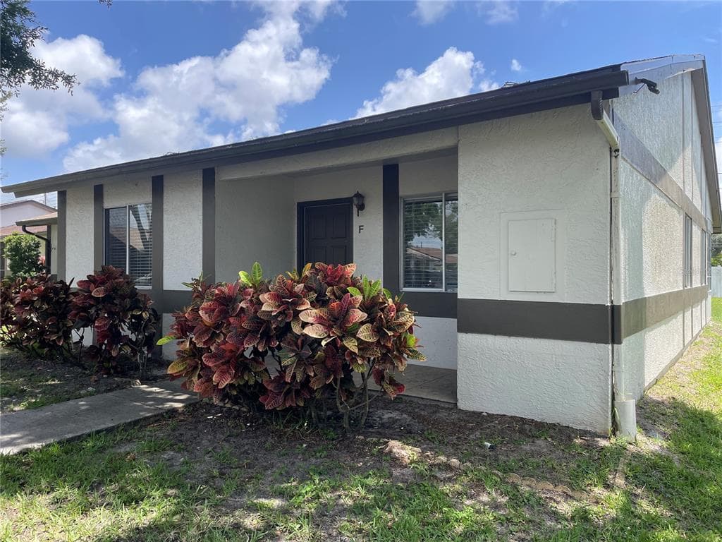 2300 BANCROFT CIRCLE S UNIT F PALM HARBOR, FL 34683