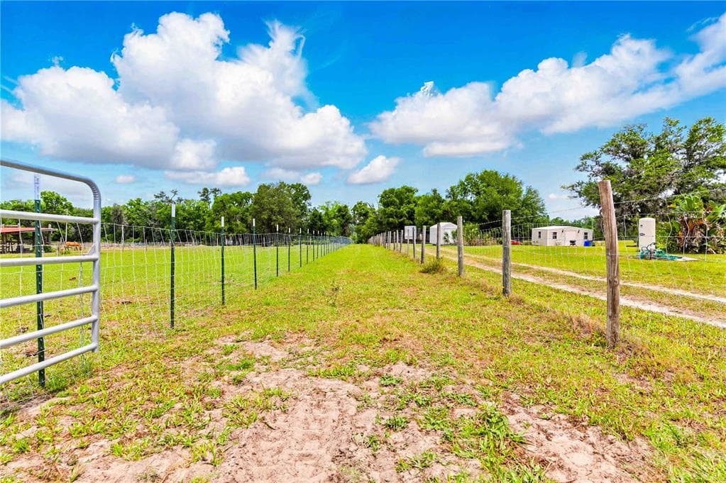 DAN BROWN HILL ROAD BROOKSVILLE, FL 34602