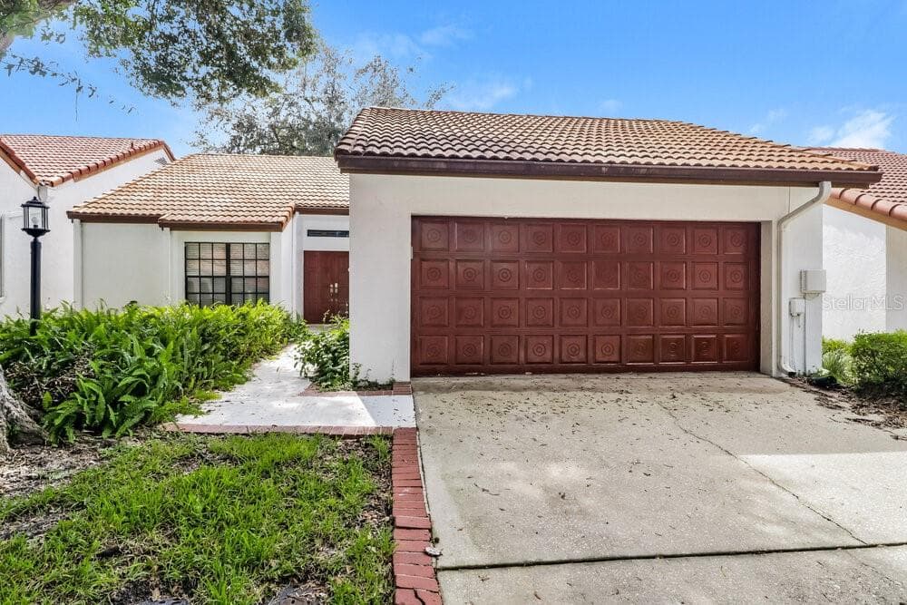 11504 ROBLES DEL RIO PLACE TEMPLE TERRACE, FL 33617