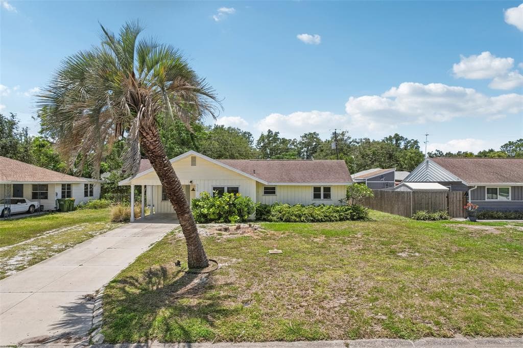 2626 CHERYLE LANE SARASOTA, FL 34237