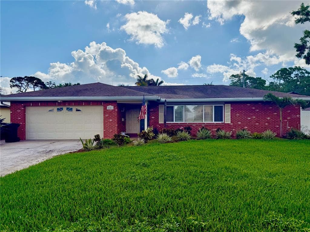 5201 DENVER STREET NE ST PETERSBURG, FL 33703