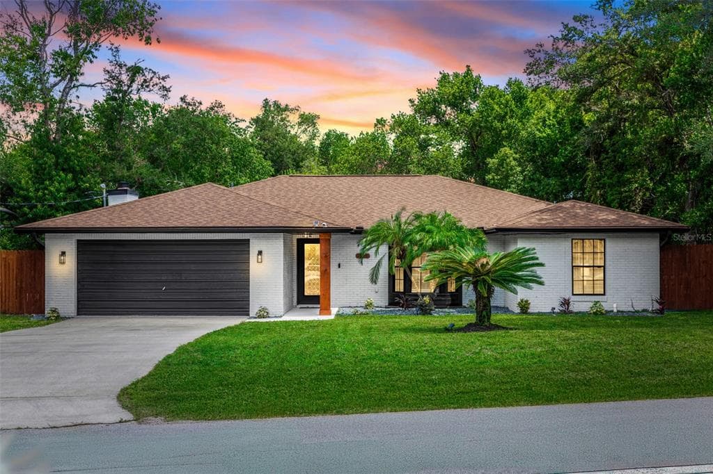 1820 N MERRICK DRIVE DELTONA, FL 32738