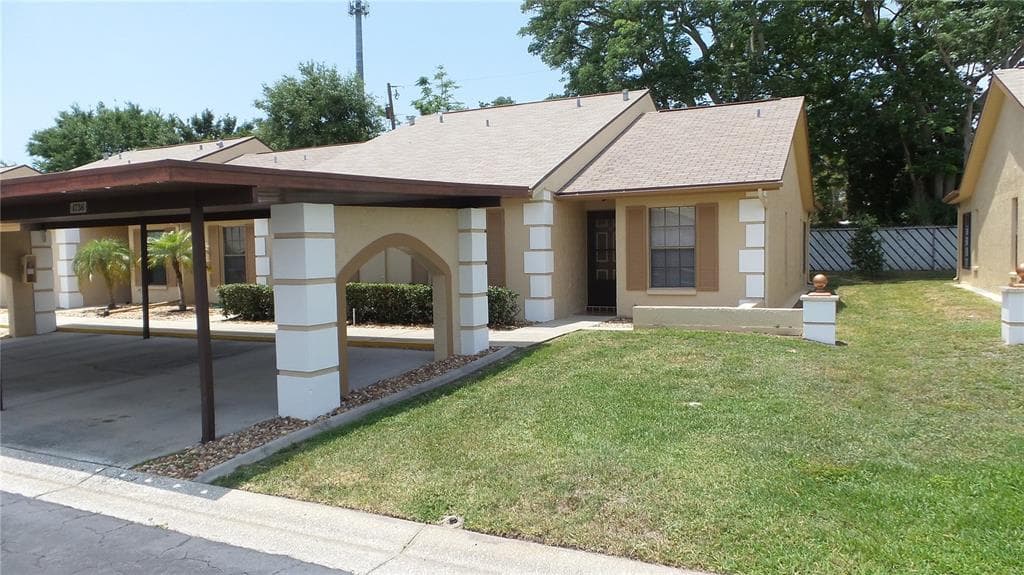 4736 SUNNY LOOP HOLIDAY, FL 34690