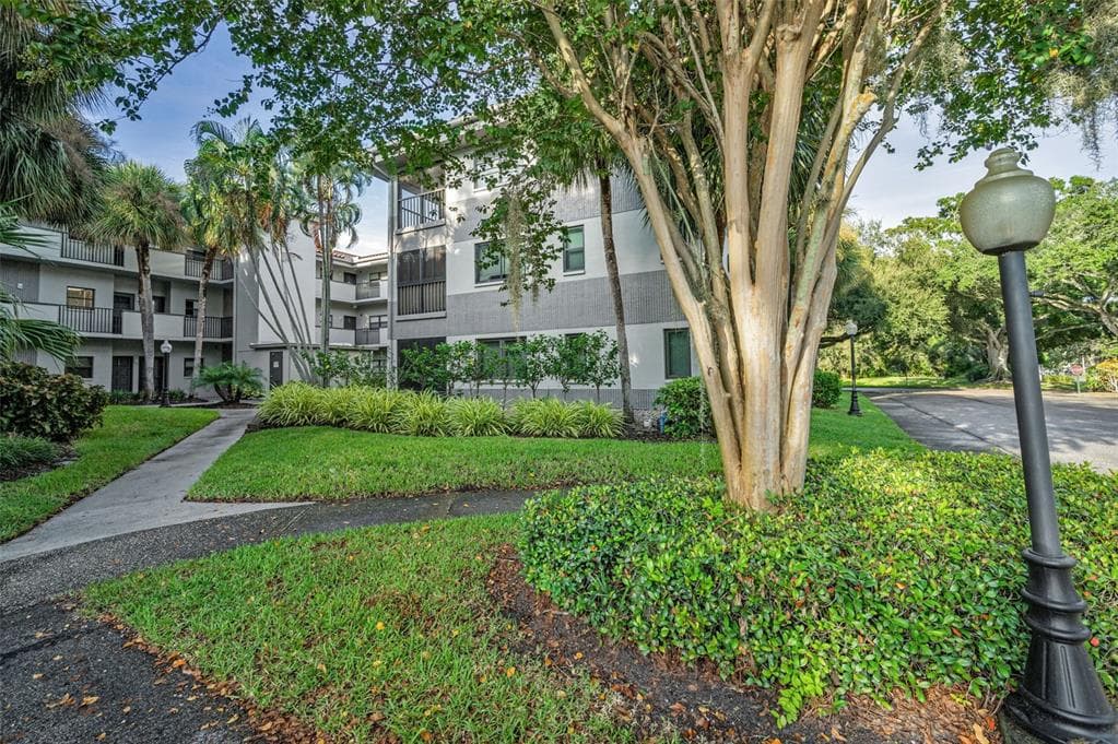 2650 COUNTRYSIDE BOULEVARD UNIT C106 CLEARWATER, FL 33761