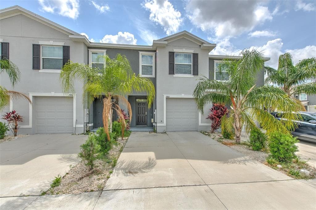 2882 PEONY PRAIRIE LANE WESLEY CHAPEL, FL 33543