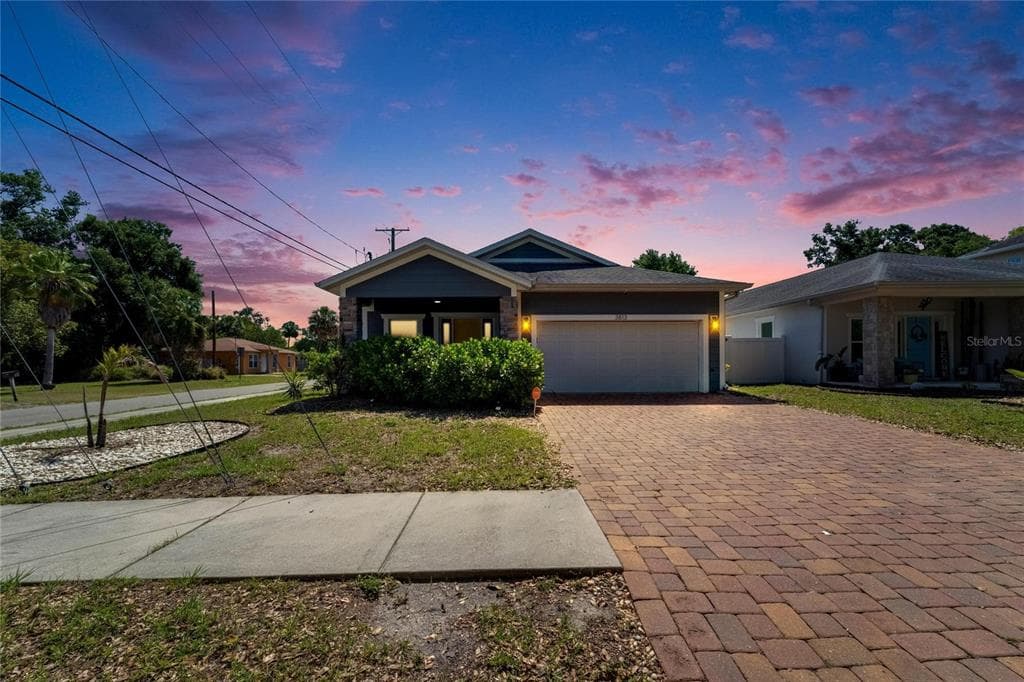 3813 N HIGHLAND AVENUE TAMPA, FL 33603