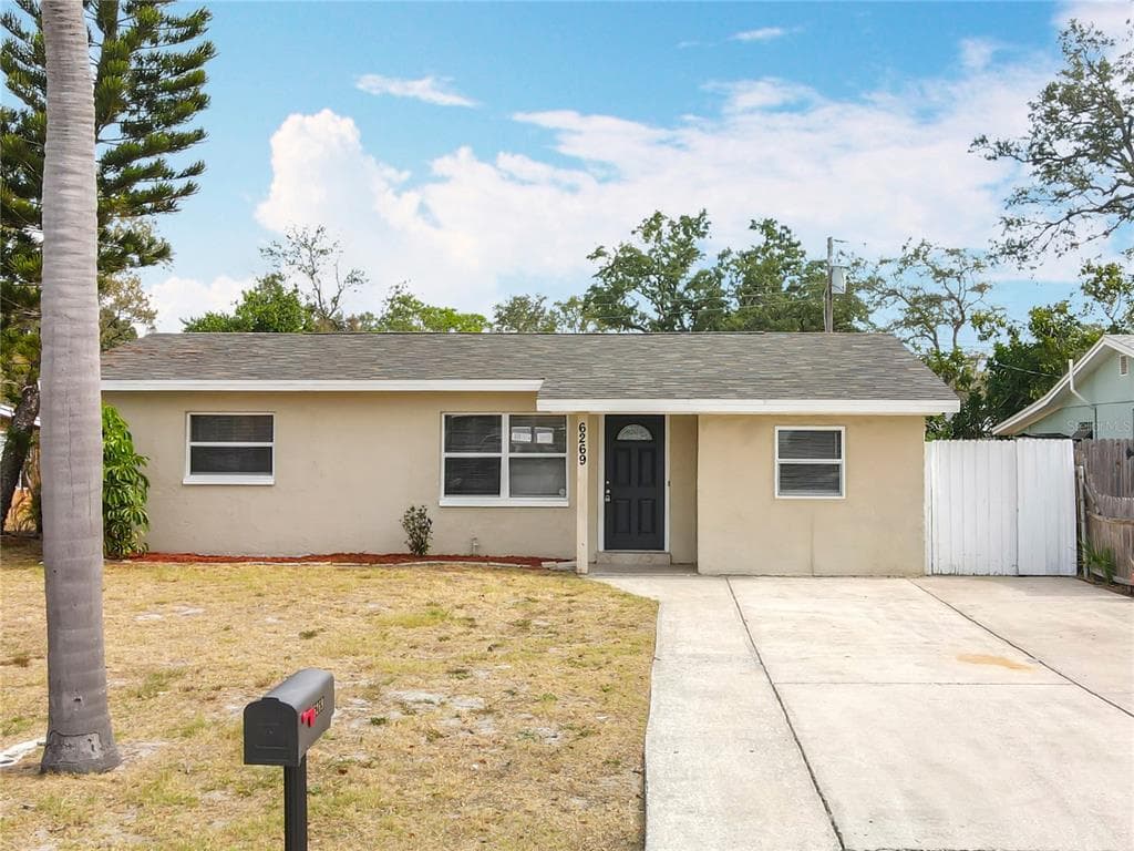 6269 50TH AVENUE N ST PETERSBURG, FL 33709