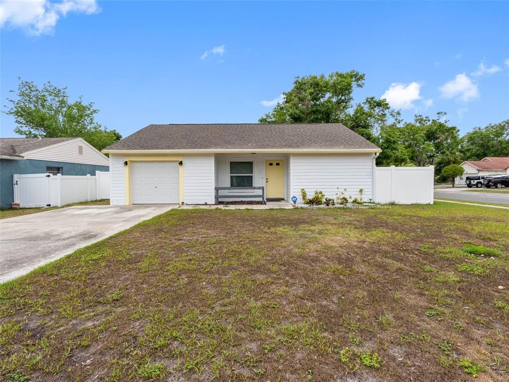13901 HENSON CIRCLE TAMPA, FL 33625