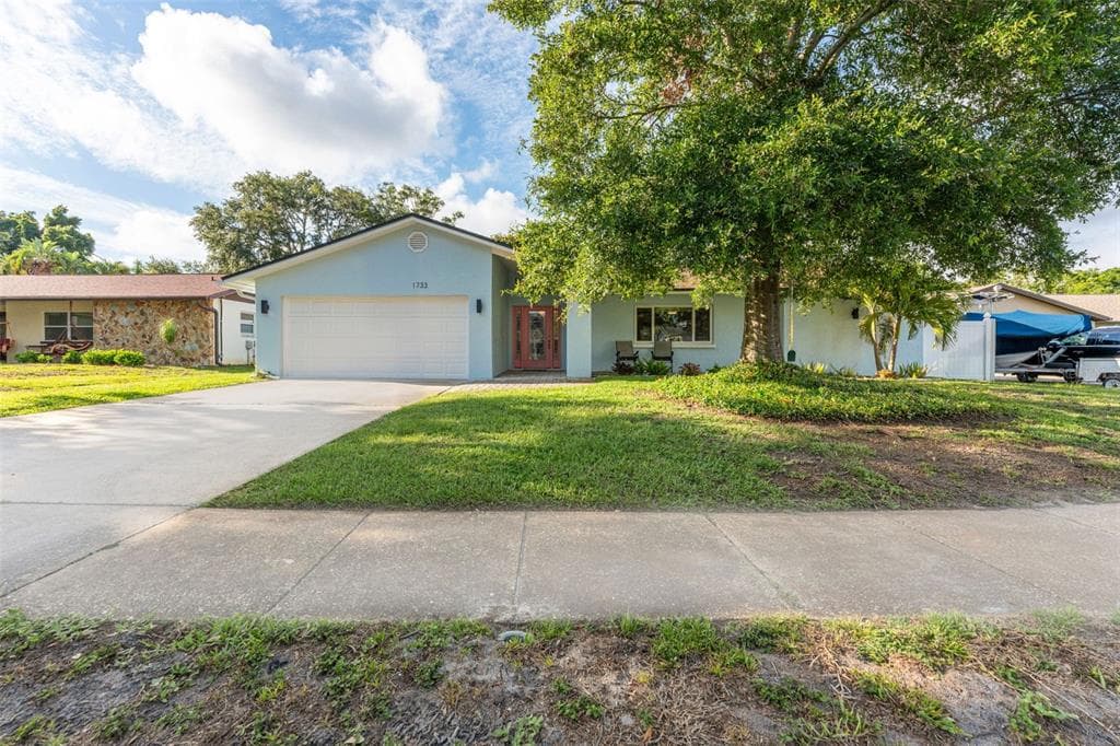 11733 MARLA LN SEMINOLE, FL 33772