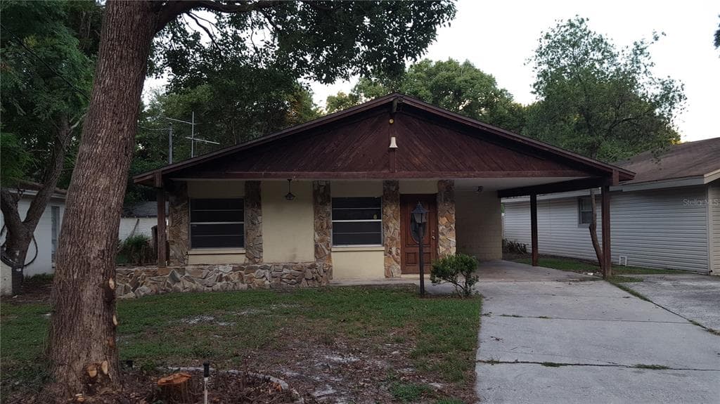 7111 N 9TH STREET TAMPA, FL 33604