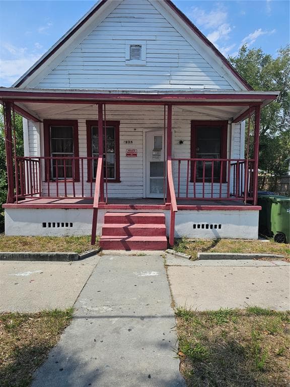 1935 W UNION STREET