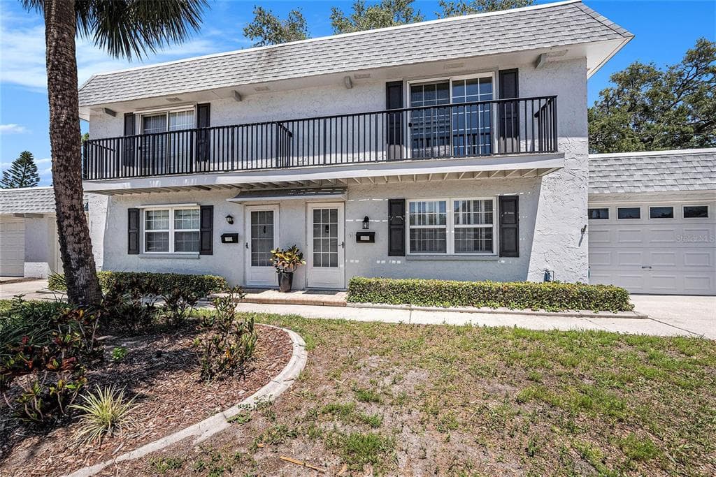 202 MINDY DRIVE LARGO, FL 33771