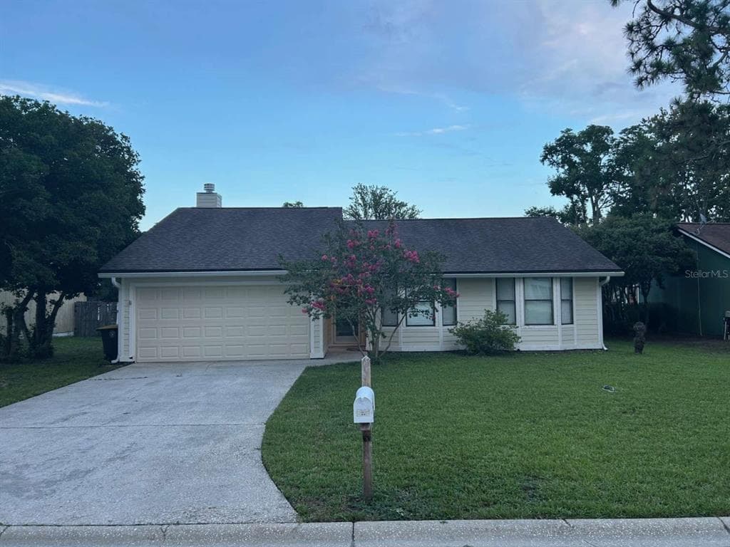 657 RADNOR LANE JACKSONVILLE, FL 32221