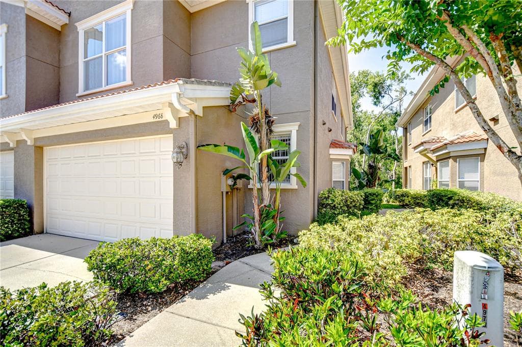 4968 ANNISTON CIRCLE TAMPA, FL 33647