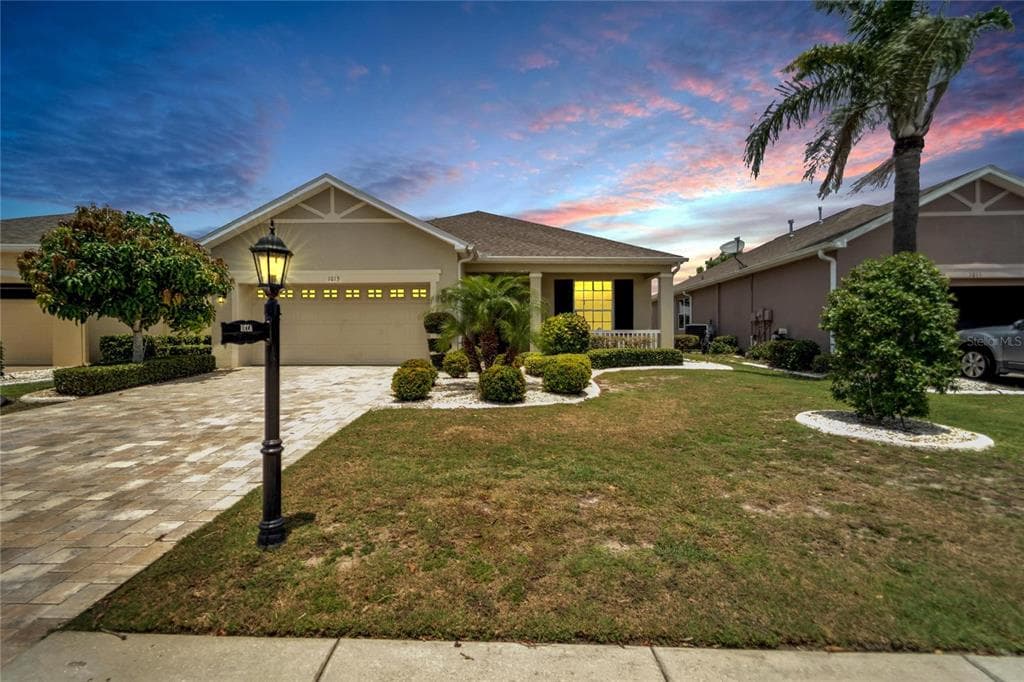 1013 EMERALD DUNES DRIVE SUN CITY CENTER, FL 33573