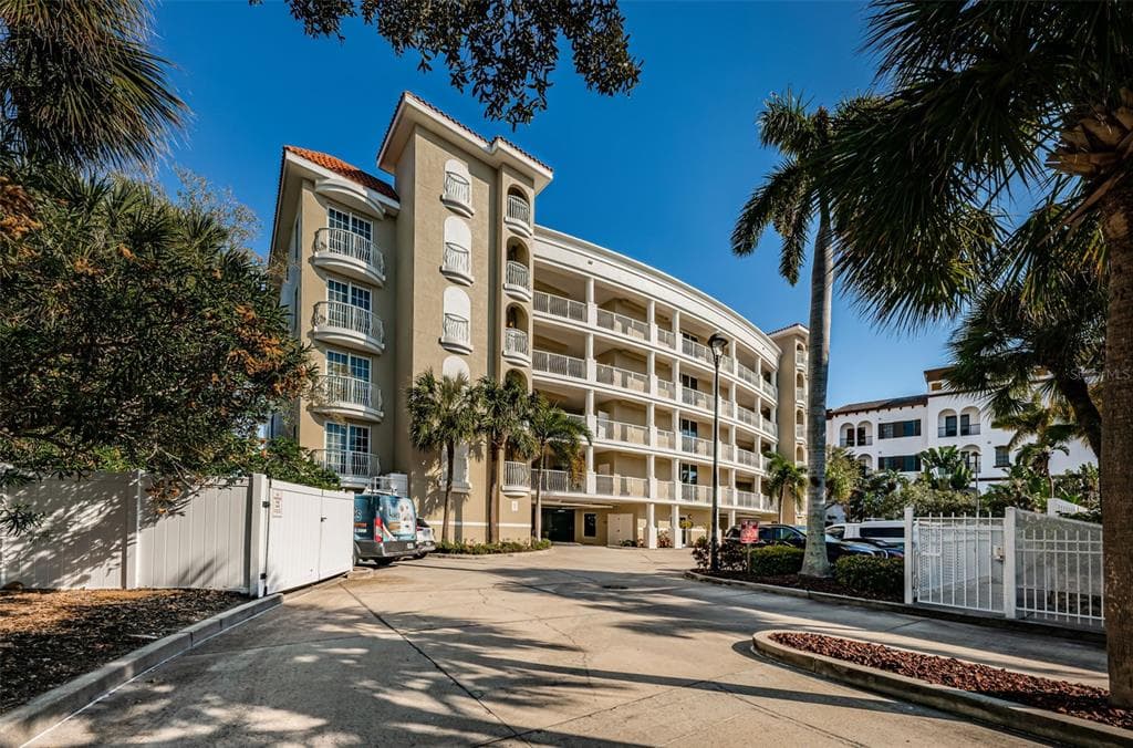 3805 GULF BOULEVARD UNIT 504 ST PETE BEACH, FL 33706