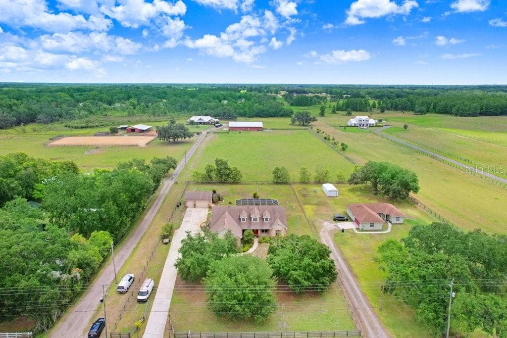 2502 FRITZKE ROAD DOVER, FL 33527