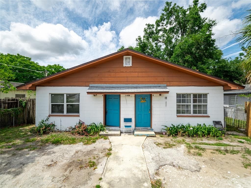 1406 E HOLLAND AVENUE TAMPA, FL 33612
