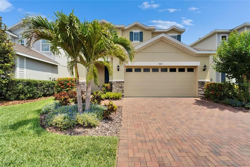 6104 COLMAR PLACE APOLLO BEACH, FL 33572