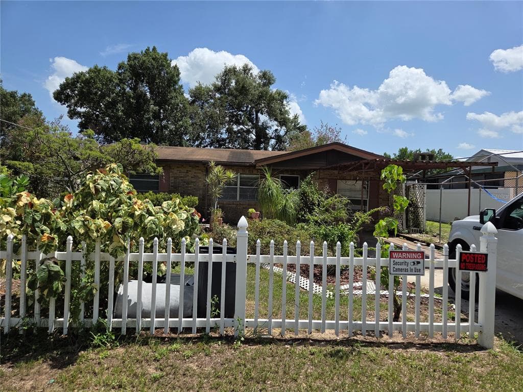 115 MARJORIE AVENUE AUBURNDALE, FL 33823