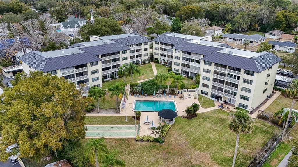 101 N GRANDVIEW STREET UNIT 312 MOUNT DORA, FL 32757
