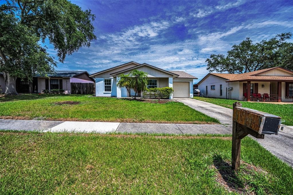 843 GREENFIELD DRIVE PALM HARBOR, FL 34684