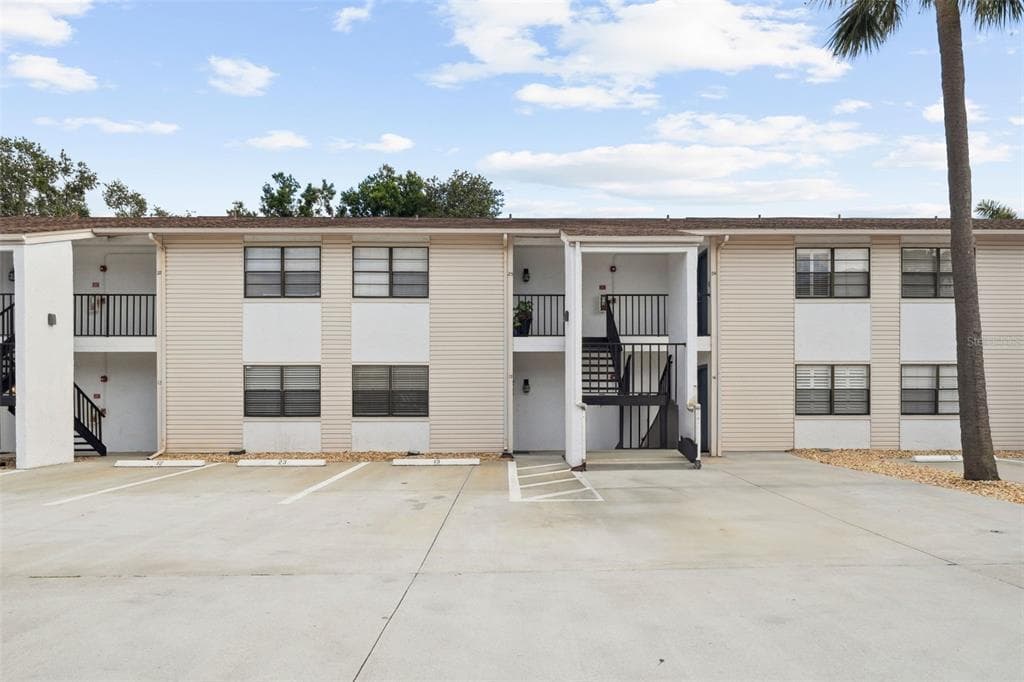 3102 W HORATIO STREET UNIT 13 TAMPA, FL 33609