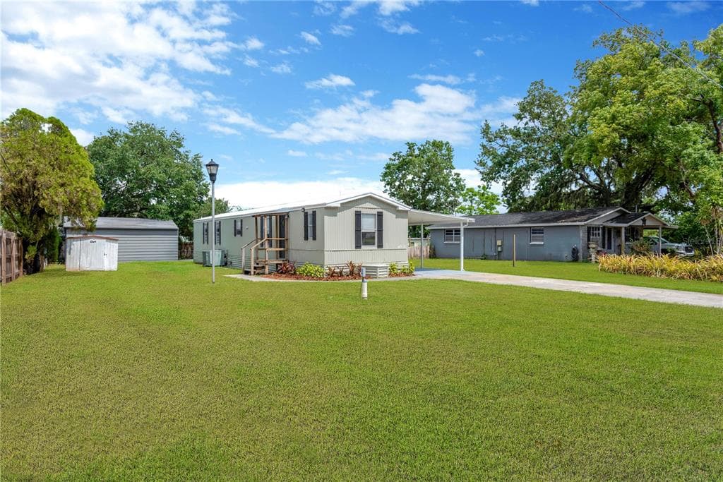 2204 VILLA DRIVE VALRICO, FL 33594
