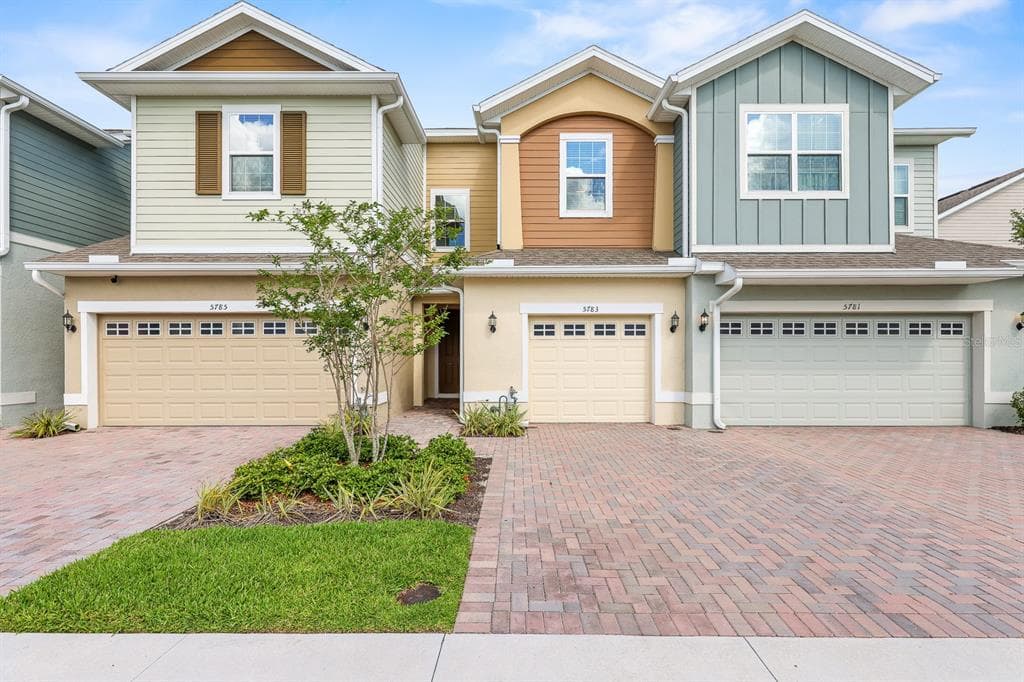 5783 SPOTTED HARRIER WAY LITHIA, FL 33547