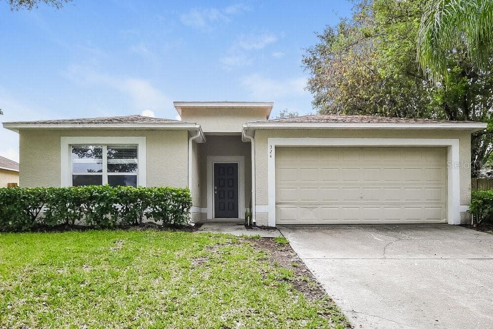 324 WEKIVA CHASE BOULEVARD APOPKA, FL 32703