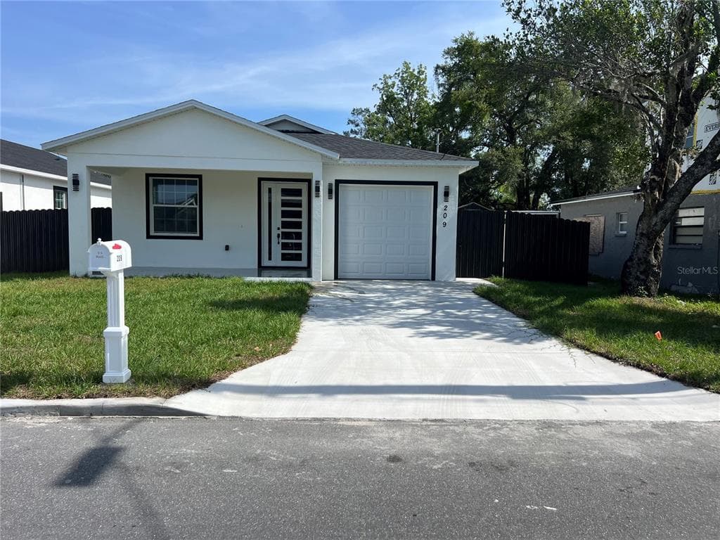 209 W 6TH STREET LAKELAND, FL 33805