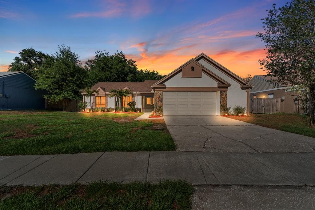 1308 PEACHFIELD DRIVE VALRICO, FL 33596