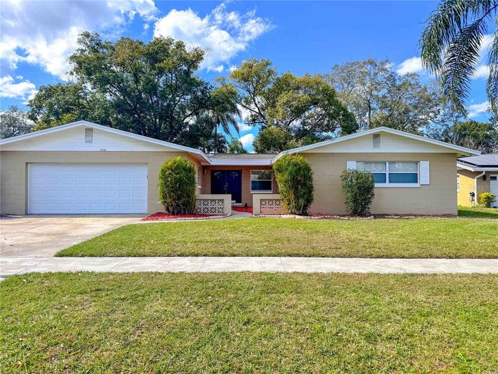 5532 STULL AVENUE ORLANDO, FL 32810