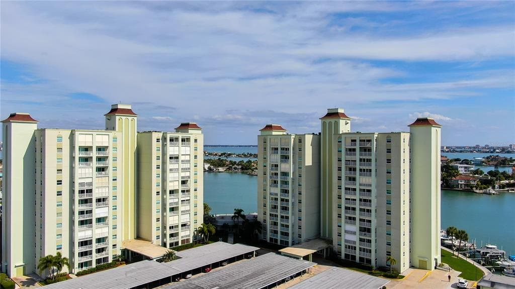 420 64TH AVENUE UNIT 1206E ST PETERSBURG, FL 33706