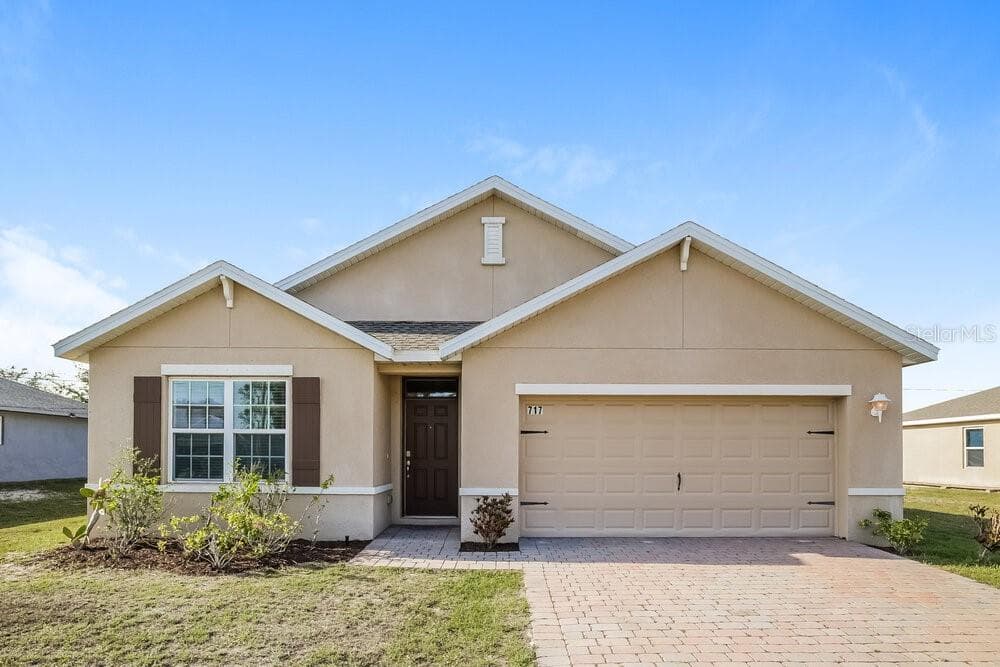 717 SW 4TH TERRACE CAPE CORAL, FL 33991