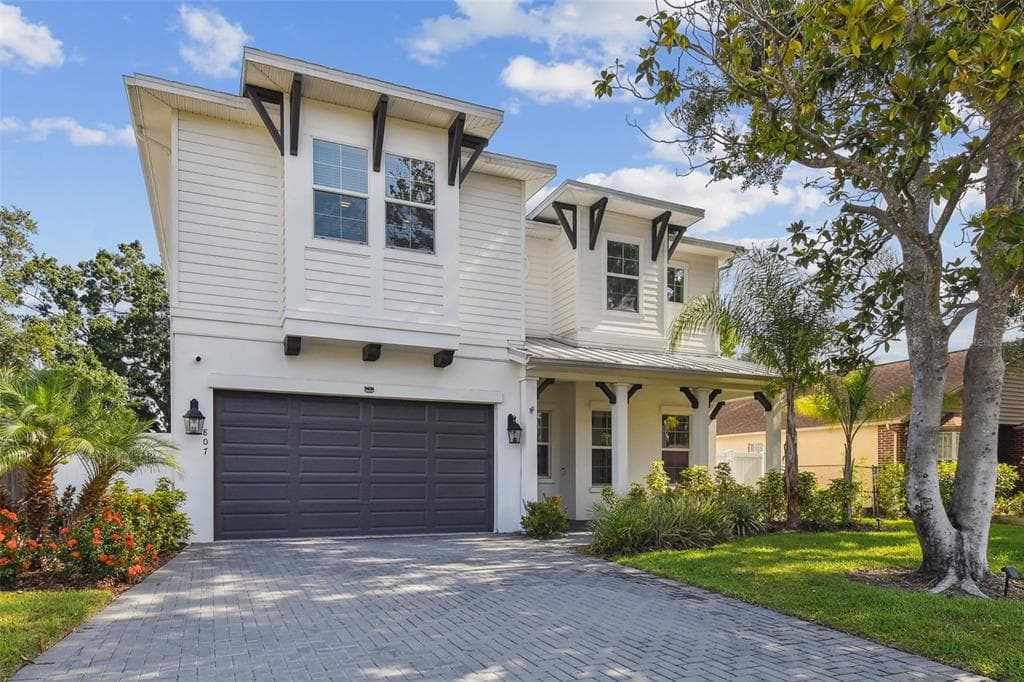 807 W KENTUCKY AVENUE TAMPA, FL 33603