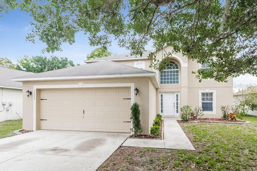2204 NICOLLETT WAY LEESBURG, FL 34748