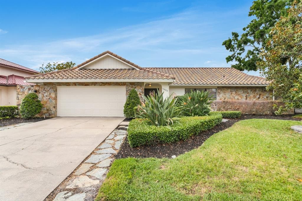 7032 PELICAN ISLAND DRIVE TAMPA, FL 33634