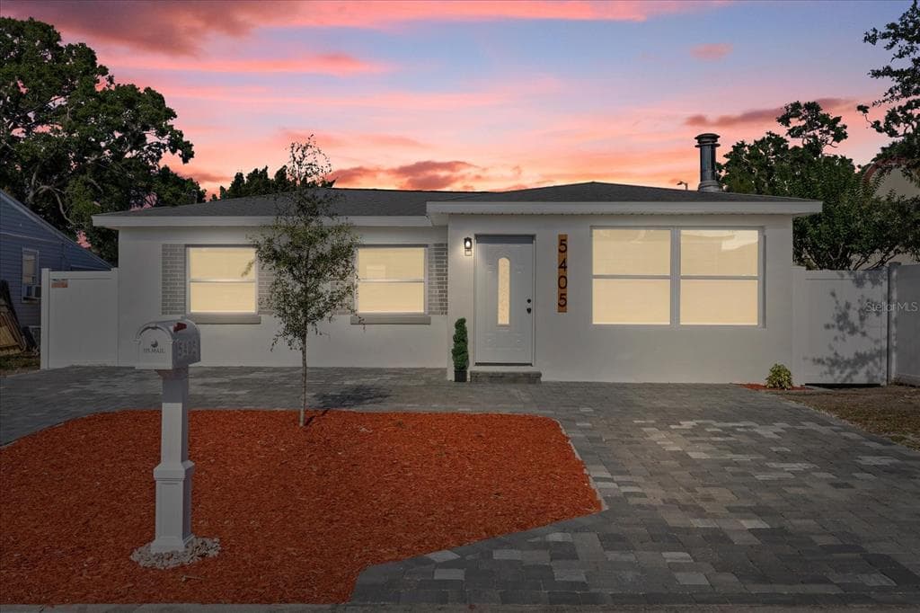 5405 59TH STREET N ST PETERSBURG, FL 33709