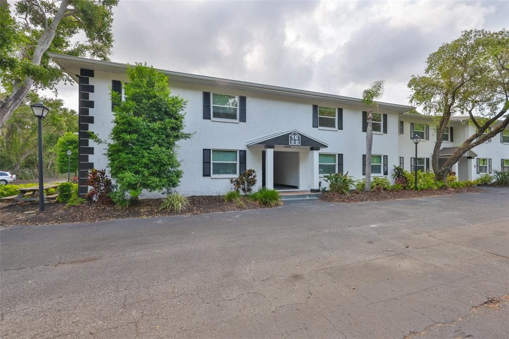 13125 WILCOX ROAD UNIT 16202 LARGO, FL 33774