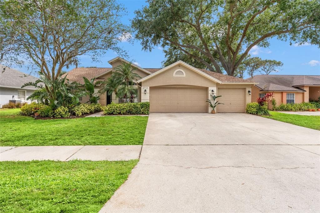 2713 BRIANHOLLY DRIVE VALRICO, FL 33596