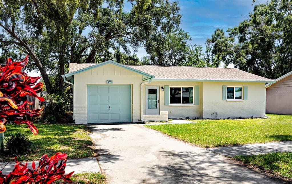 1573 CUMBERLAND LANE CLEARWATER, FL 33755