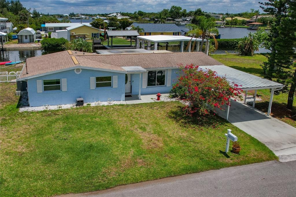 103 W NORTH BRANCH ROAD RUSKIN, FL 33570