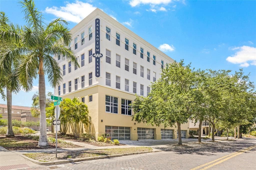 205 5TH AVENUE N UNIT 501 ST PETERSBURG, FL 33701