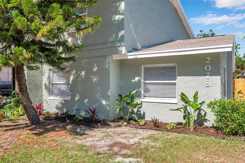 2078 MADRID COURT N CLEARWATER, FL 33763