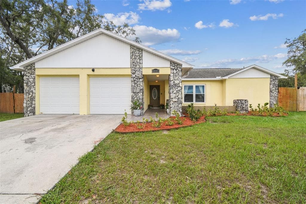 8001 PAGODA DRIVE SPRING HILL, FL 34606