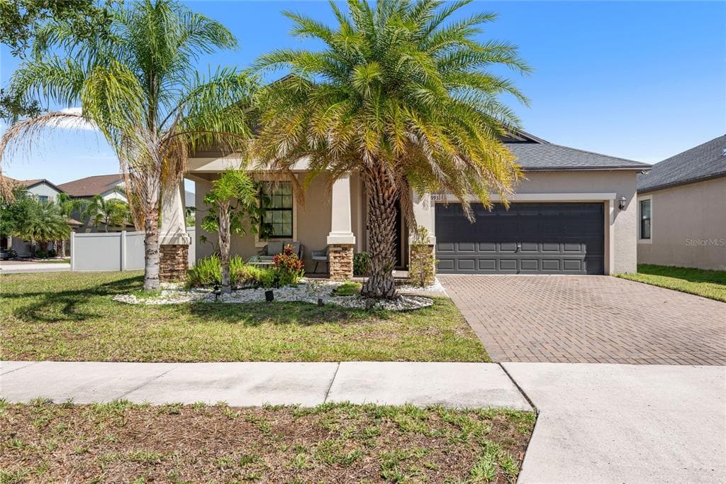 9931 VICTORY GALLOP LOOP RUSKIN, FL 33573